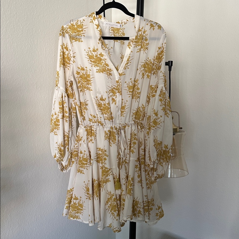 Short Sleeve Floral Dress in White and Yellow